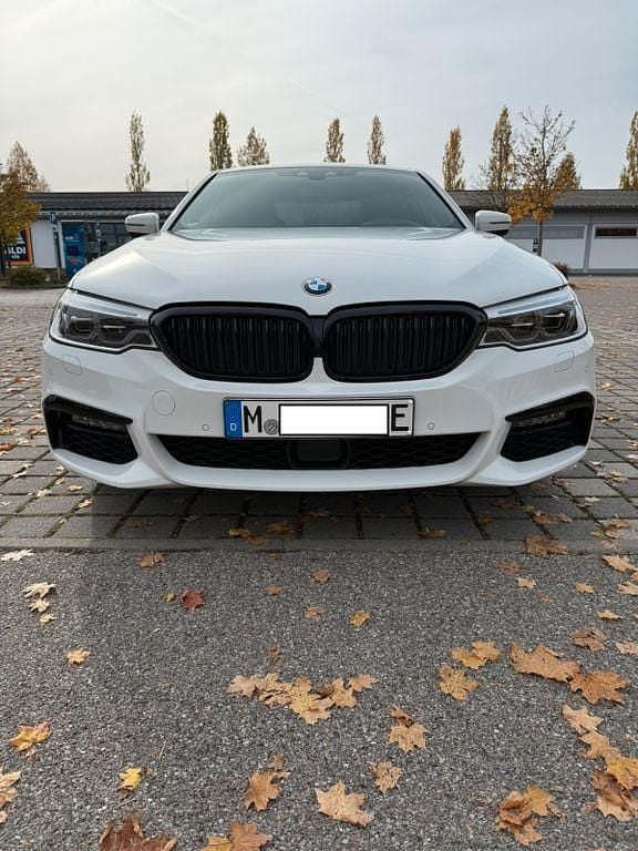 Gebraucht BMW 530e iPerformance 252 PS (185 kW) 2019 Weiß Limousine