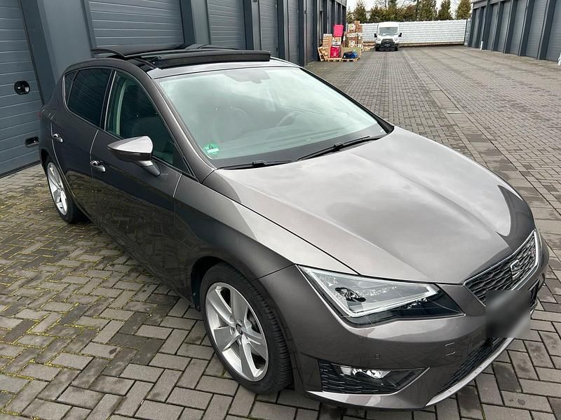Gebraucht Seat Leon FR 179 PS (131 kW) 2014 Grau Kleinwagen