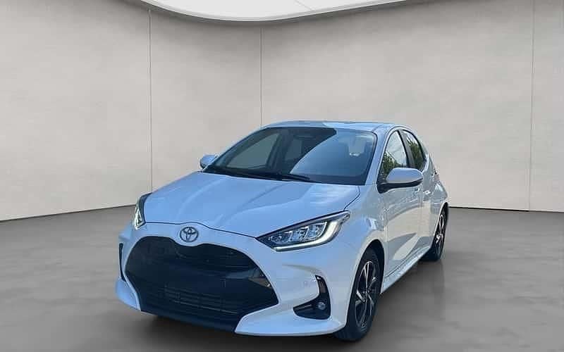 Weiß Neu 2025 Toyota Yaris Hybrid Business Edition Limousine | 23.990 € (Guter Preis) - Bild 1/4