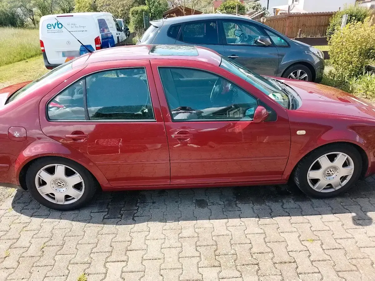 Brugt VW Bora 85 HK (62 kW) 1999 Rød Sedan