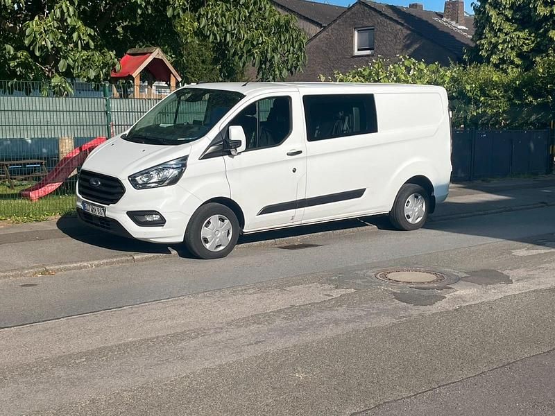 Weiß Gebraucht 2020 Ford Transit Van / Kleinbus | 20.500 € (Fairer Preis) - Bild 1/4