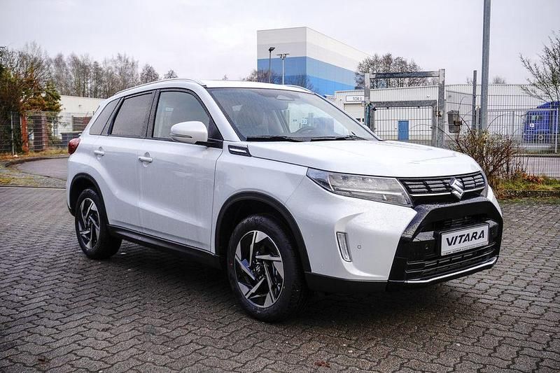 Neu Suzuki Vitara Comfort+ 110 PS (80 kW) 2025 Weiß SUV
