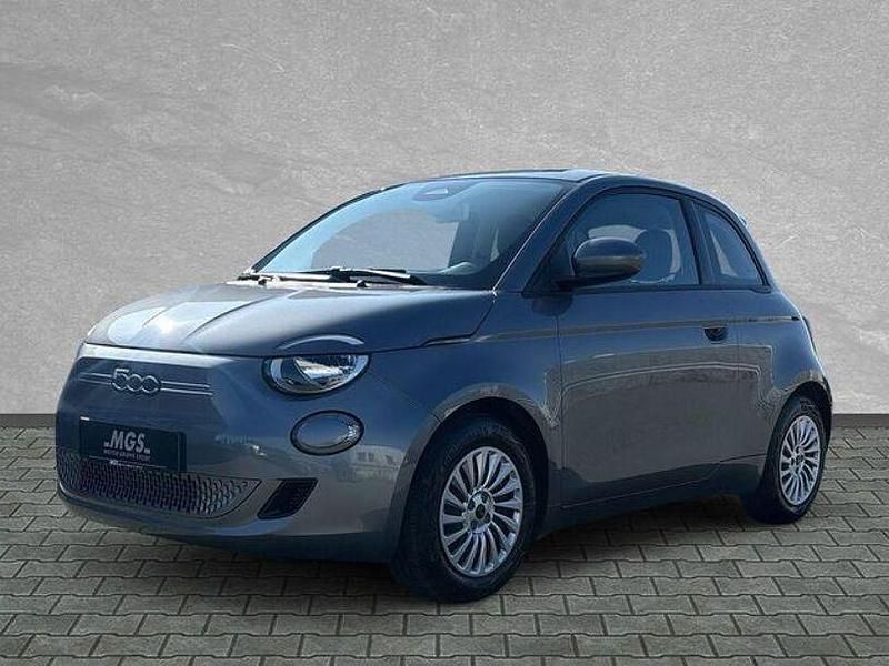 Gebraucht Fiat 500e Action 69 kW (95 PS) 2022 Mineral grau Kleinwagen