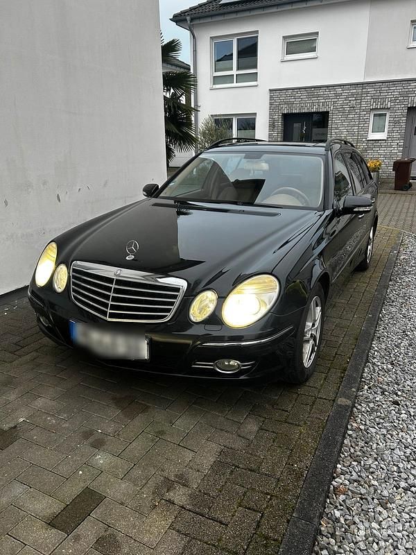 Gebraucht 2007 Mercedes E320 Kombi | 3.000 € (Fairer Preis) - Bild 1/4