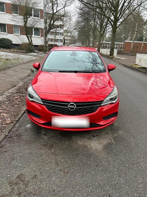 Usata Opel Astra 102 CV (75 kW) 2016 Rosso Utilitaria