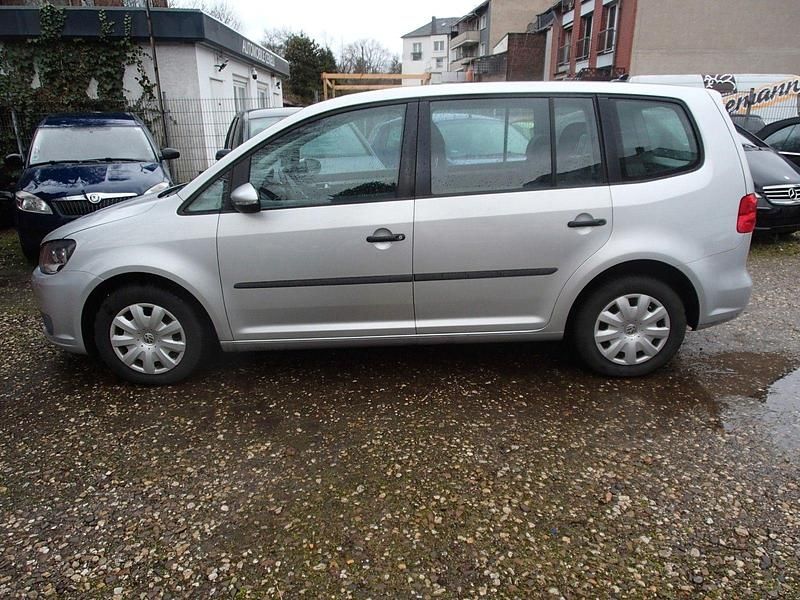 Gebraucht VW Touran 105 PS (77 kW) 2012 Silber Van / Kleinbus