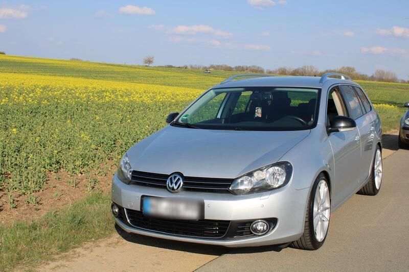 Silber Gebraucht 2011 VW Golf VI Style Kombi | 7.100 € (Teuer) - Bild 1/4