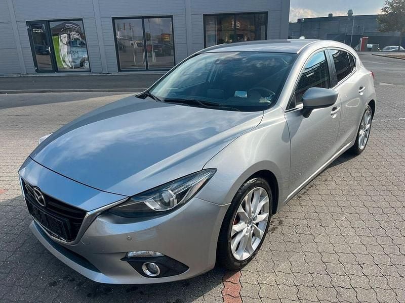 Silber Gebraucht 2013 Mazda 3 Center-Line Limousine | 3.900 € (Etwas zu teuer) - Bild 1/4