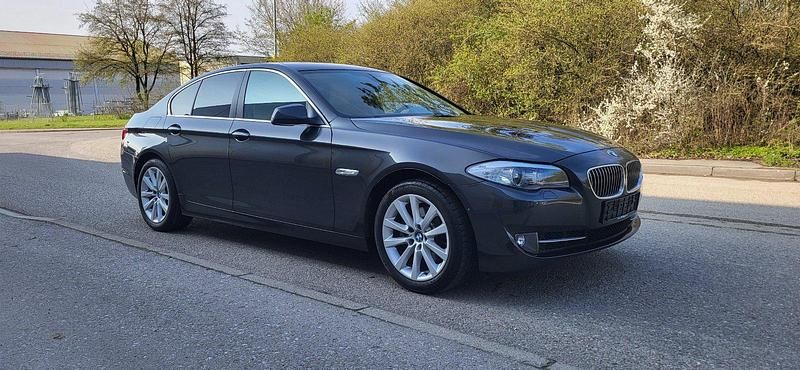 Gebraucht BMW 528 245 PS (180 kW) 2012 Schwarz Limousine