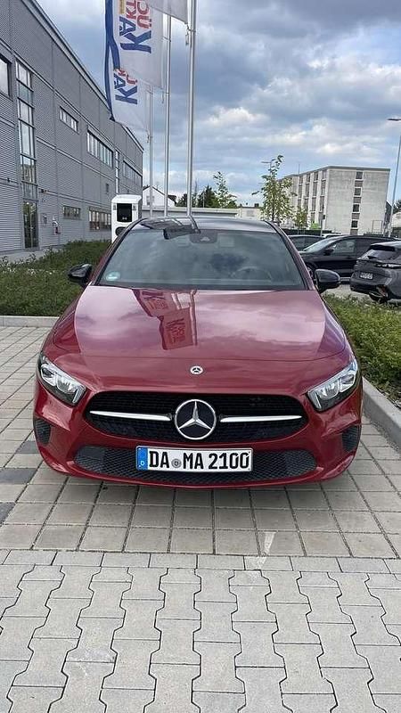 Gebraucht 2021 Mercedes A250 Night Limousine | 28.100 € (Fairer Preis) - Bild 1/4