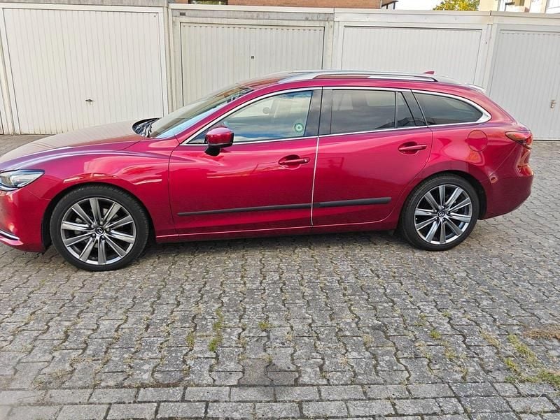 Rot Gebraucht 2019 Mazda 6 Sports-Line Kombi | 22.600 € (Guter Preis) - Bild 1/4