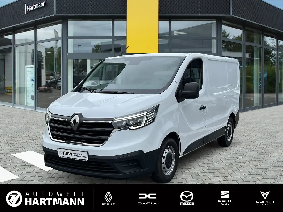Gebraucht Renault Trafic Komfort 150 PS (110 kW) 2022 Van / Kleinbus