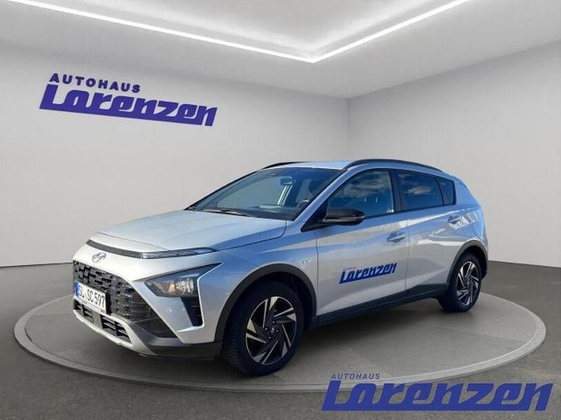 Silber Gebraucht 2023 Hyundai Bayon GO! SUV | 19.480 € (Teuer) - Bild 1/4