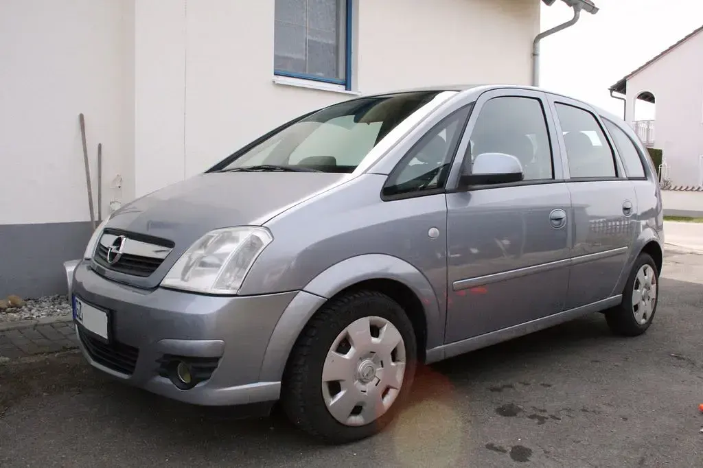 Używany Opel Meriva 105 KM (77 kW) 2007 Srebrny Minivan