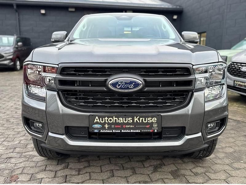 Neu Ford Ranger XLT 170 PS (125 kW) 2025 Grau Pickup