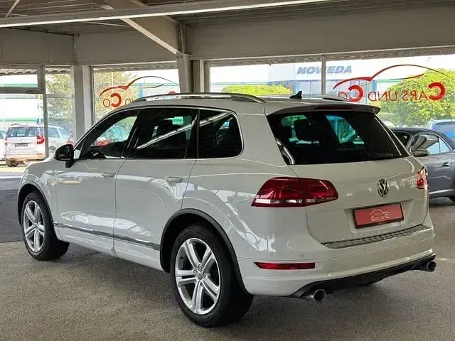 Gebraucht VW Touareg R-line 245 PS (180 kW) 2013 Weiss SUV