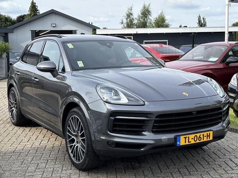 Gebraucht Porsche Cayenne 341 PS (250 kW) 2018 Grau SUV