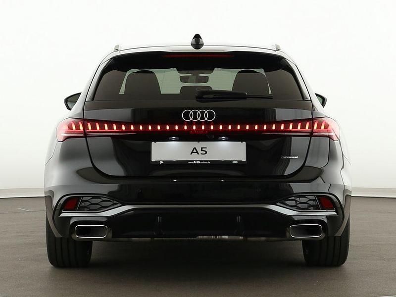 Gebraucht Audi A5 Sport 252 PS (185 kW) 2026 Schwarz Kombi