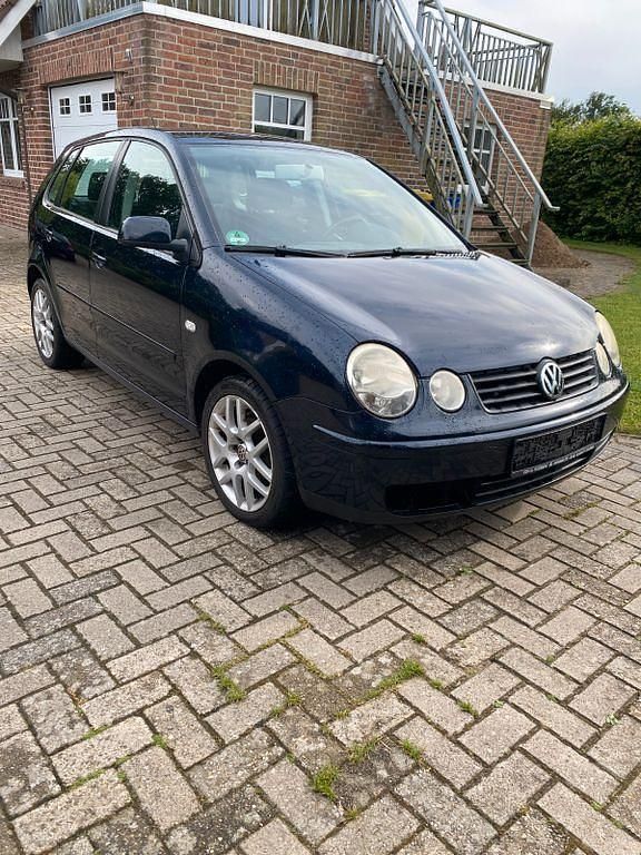 Blau Gebraucht 2004 VW Polo Limousine | 1.400 € (Guter Preis) - Bild 1/4