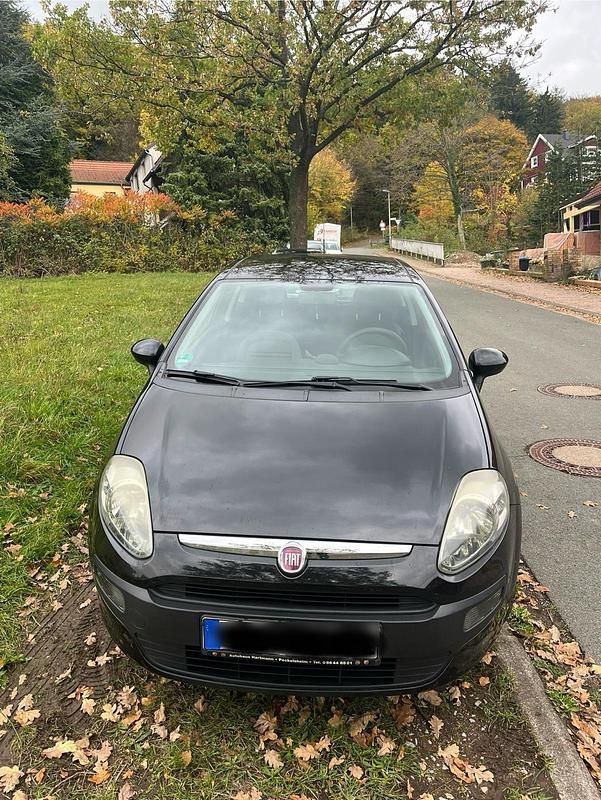 Schwarz Gebraucht 2011 Fiat Punto Evo Kleinwagen | 3.000 € (Guter Preis) - Bild 1/4