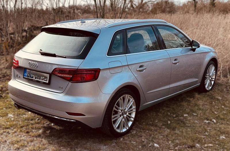 Gebraucht Audi A3 Design 150 PS (110 kW) 2017 Silber Limousine