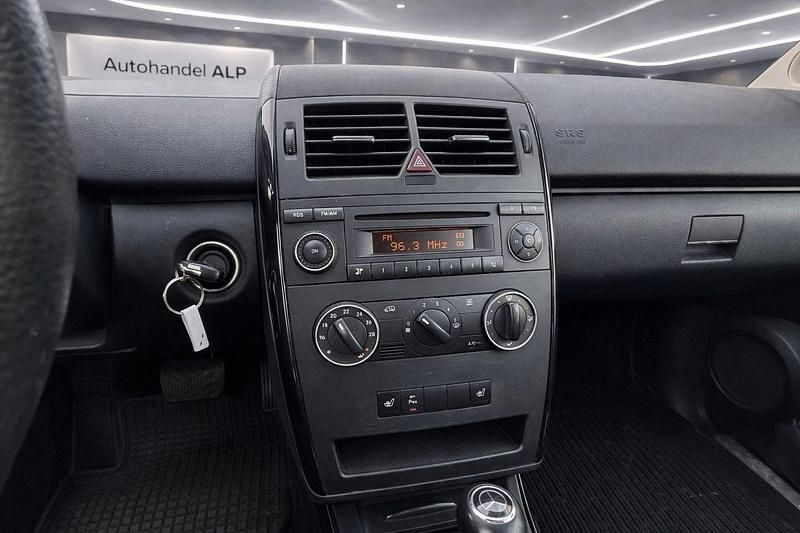 Gebraucht Mercedes A150 95 PS (69 kW) 2007 Silber Limousine