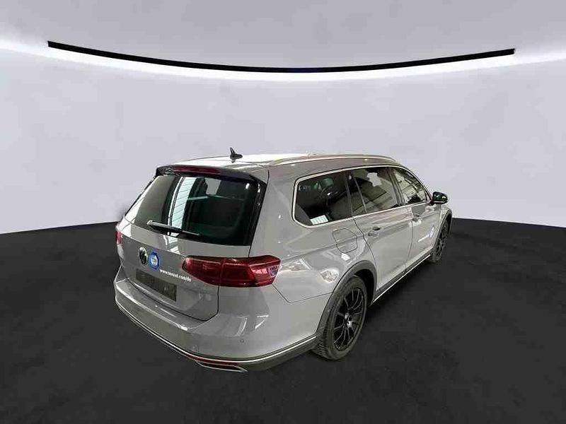 Gebraucht VW Passat Alltrack 200 PS (147 kW) 2023 Grau Kombi