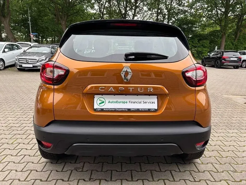 Gebraucht Renault Captur LIMITED 90 PS (66 kW) 2019 Orange SUV