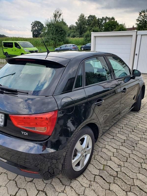 Gebraucht Audi A1 Sportback 115 PS (84 kW) 2017 Schwarz Kleinwagen