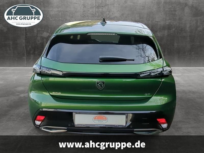 Gebraucht Peugeot 308 Comfort plus 131 PS (96 kW) 2023 Gruen Limousine