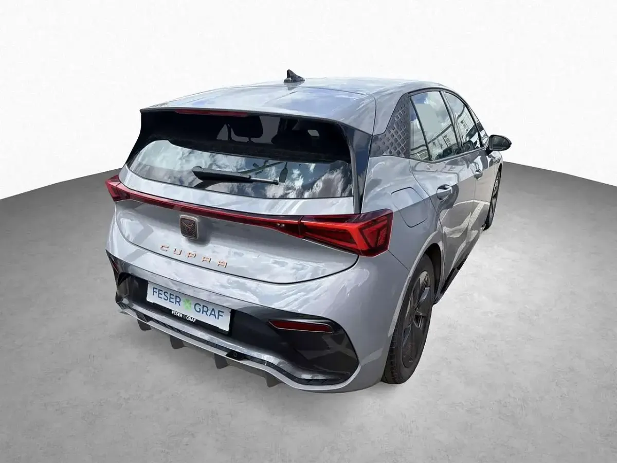 Gebraucht Cupra Born 150 kW (204 PS) 2024 Vaporgrau Kleinwagen