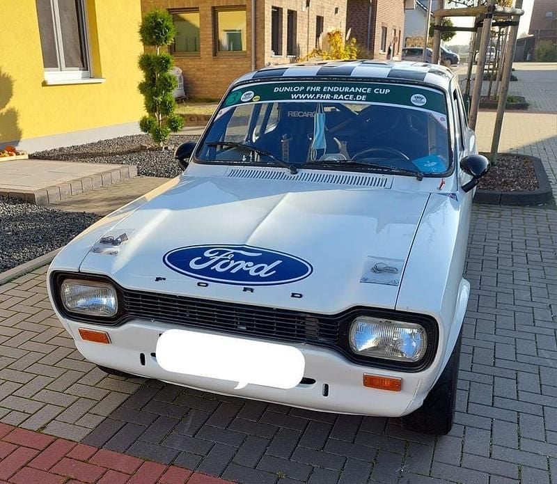 Weiß Gebraucht 1968 Ford Escort Coupé | 26.000 € - Bild 1/4