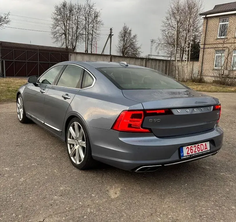 Gebraucht Volvo S90 Inscription 320 PS (235 kW) 2017 Grau Limousine