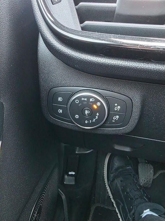 Gebraucht Ford Fiesta Titanium 125 PS (91 kW) 2018 Blau Kleinwagen