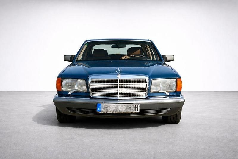 Gebraucht Mercedes 560 242 PS (177 kW) 1986 Blau Limousine