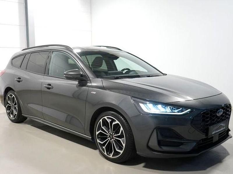Grau Gebraucht 2023 Ford Focus ST-Line X Kombi | 17.980 € (Fairer Preis) - Bild 1/4