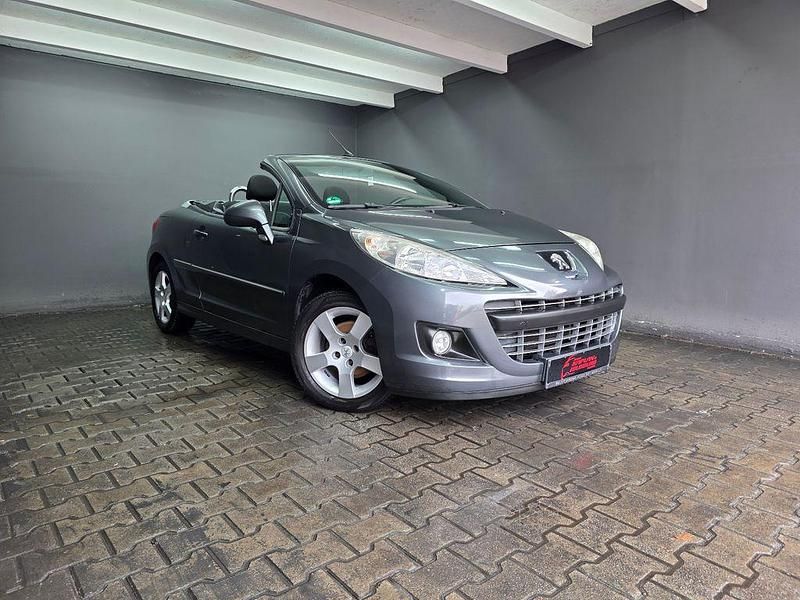 Gebraucht Peugeot 207 CC 120 PS (88 kW) 2013 Grau Cabrio