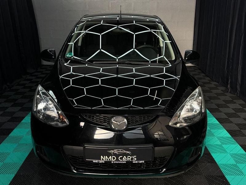 Gebraucht Mazda 2 Independence 75 PS (55 kW) 2009 Schwarz Kleinwagen