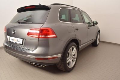 Gebraucht VW Touareg 262 PS (192 kW) 2015 Grau metallic SUV