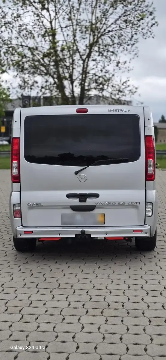 Używany Opel Vivaro 145 KM (106 kW) 2008 Srebrny Minivan