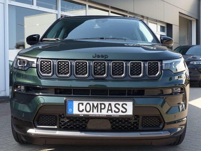 Neu Jeep Compass Summit 131 PS (96 kW) 2025 Techno green metallic clear co SUV