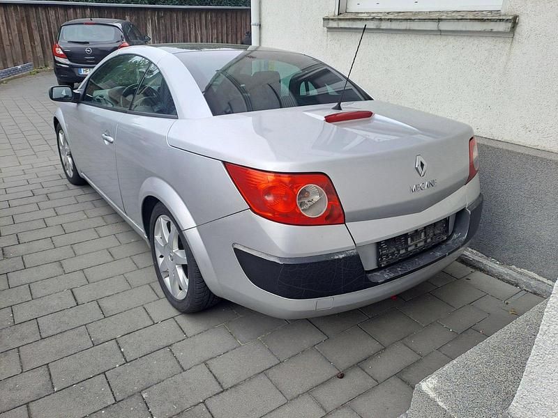 Gebraucht Renault Mégane Cabriolet 120 PS (88 kW) 2008 Silber Cabrio