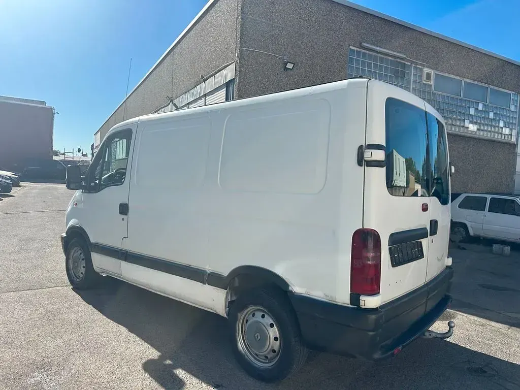 Second-hand Renault Master 2001 Alb Monovolum