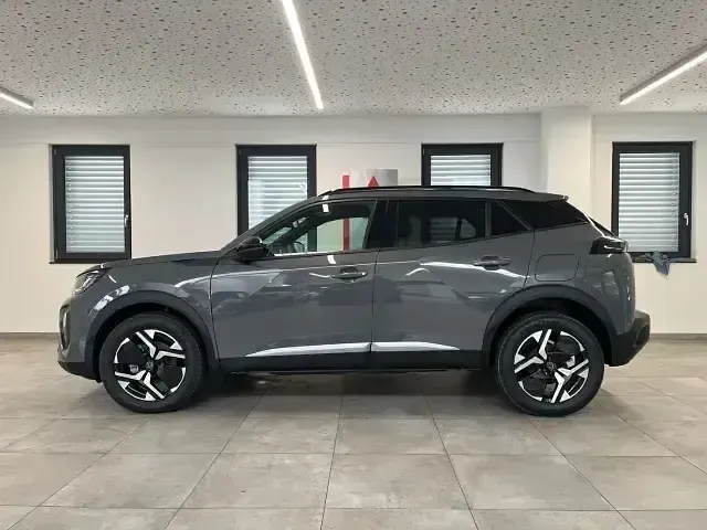 Neu Peugeot 2008 Allure 2025 Grau SUV