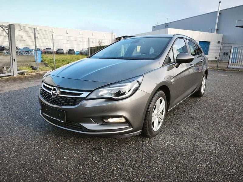 Grau Gebraucht 2019 Opel Astra Kombi | 9.799 € (Superpreis) - Bild 1/4