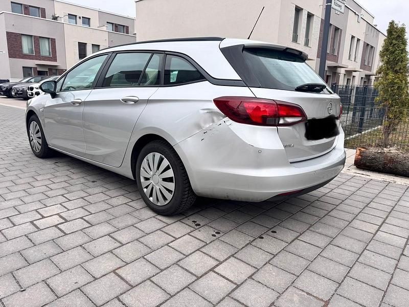 Gebraucht Opel Astra 116 PS (85 kW) 2019 Silber Kombi