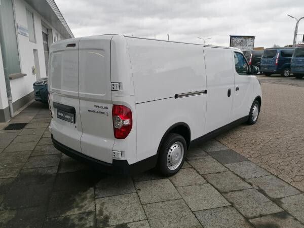 Gebraucht Maxus eDeliver 3 89 kW (122 PS) 2023 Warm white exterior Van