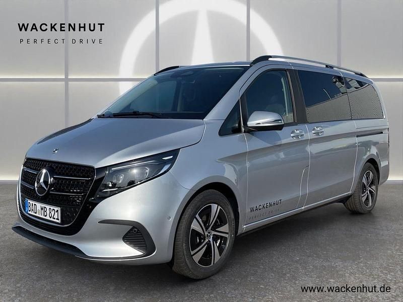 Silber Gebraucht 2025 Mercedes V220 Style Van / Kleinbus | 59.900 € (Guter Preis) - Bild 1/4