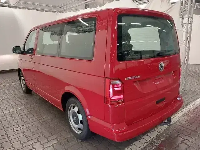 Gebraucht VW Multivan Trendline 150 PS (110 kW) 2016 Rot Van / Kleinbus