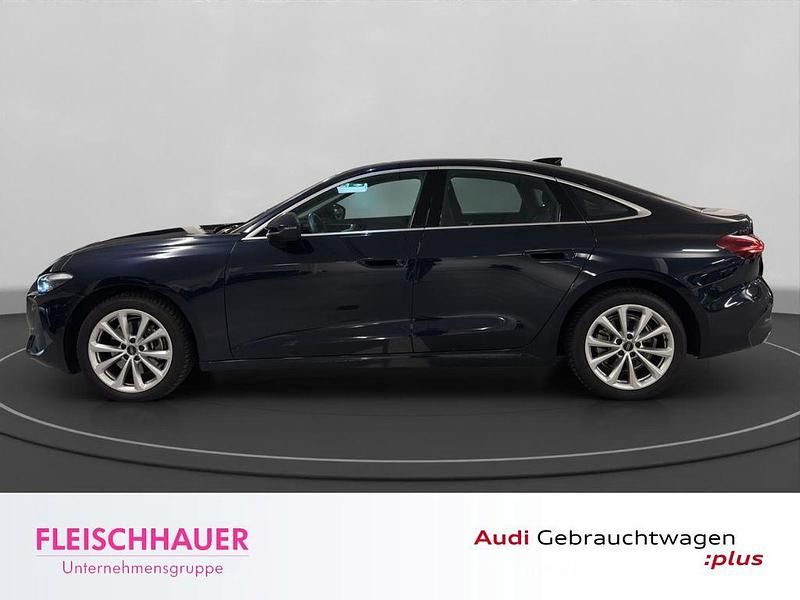Gebraucht Audi A5 Ambiente 204 PS (150 kW) 2024 Blau Limousine